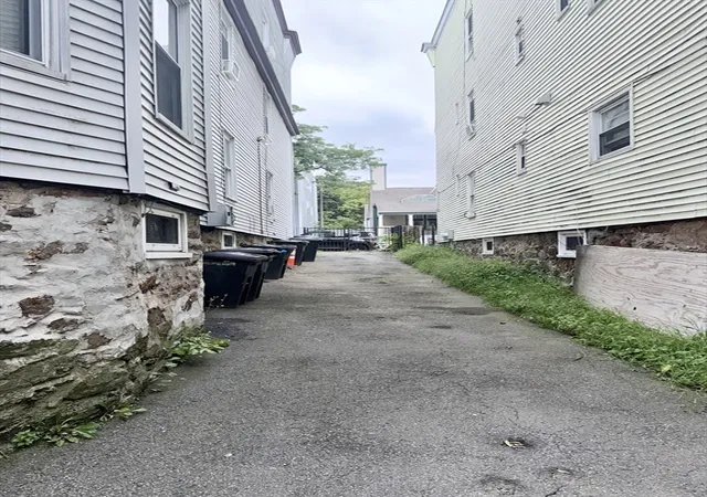 40th image of 5 Woodward Park St, Boston, MA 02125 | MLS# 73567546