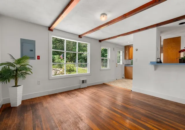Photo 3 of Single family home for sale at 287 Haverhill St, North Reading, MA 01864 | MLS# 73562590 | Listing updated on 2026-09-17