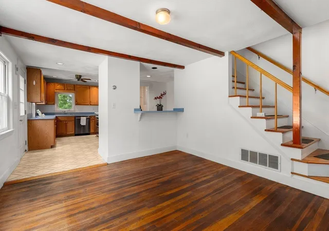 Photo 3 of Single family home for sale at 287 Haverhill St, North Reading, MA 01864 | MLS# 73562590 | Listing updated on 2026-10-07