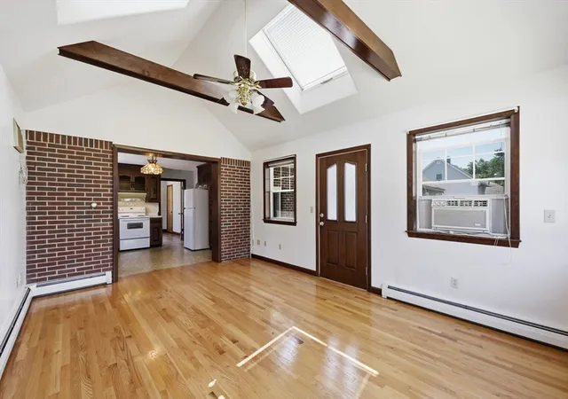 4th image of 52 Felix St, Chicopee, MA 01020 | MLS# 73549077