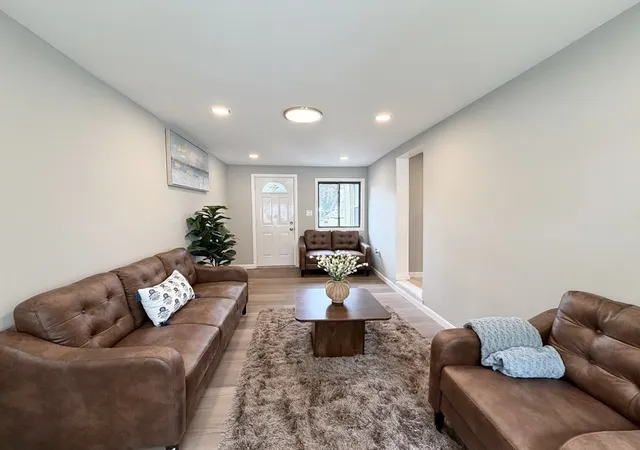 2nd image of 87 Vezina Ave, Leominster, MA 01453 | MLS# 73555914