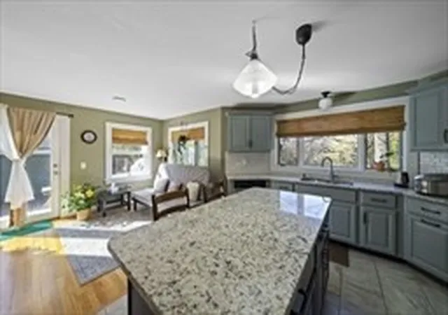 5th image of 53 West St, Middleboro, MA 02346 | MLS# 73547468