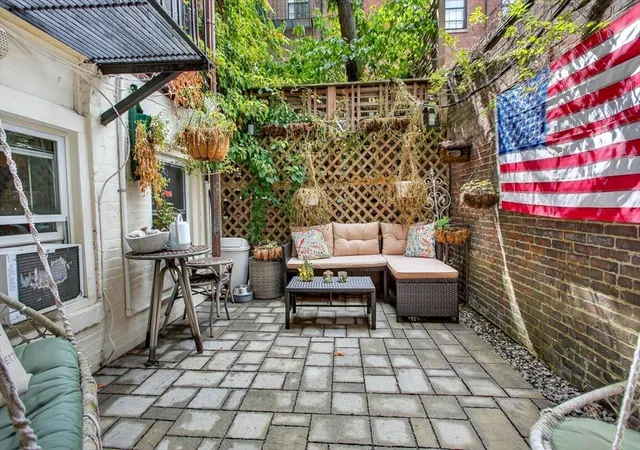 2nd image of 130 Myrtle St, Boston, MA 02114