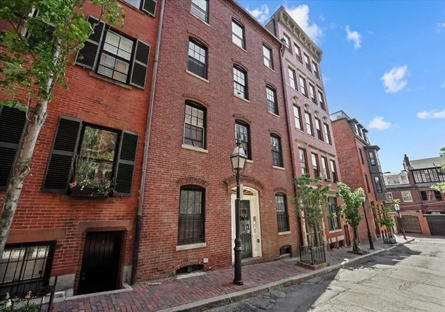 NaN image of 130 Myrtle St, Boston, MA 02114 | MLS# 73512642