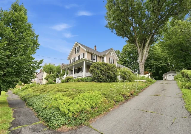 2nd image of 25 Garfield St, Greenfield, MA 01301 | MLS# 73554880
