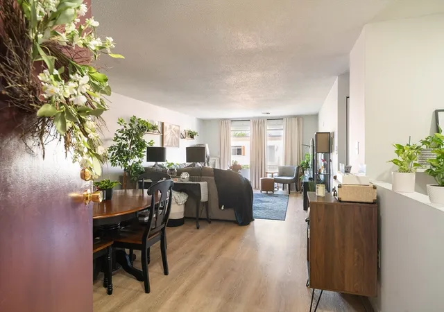 3rd image of 404 Broadway #303, Lynn, MA 01904 | MLS# 73553304