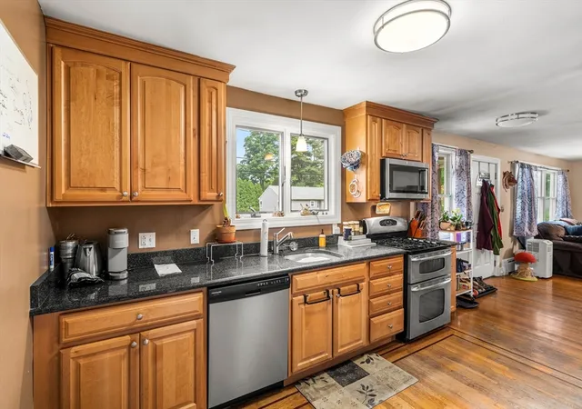 4th image of 23 Mifflin Dr, North Andover, MA 01845 | MLS# 73541170