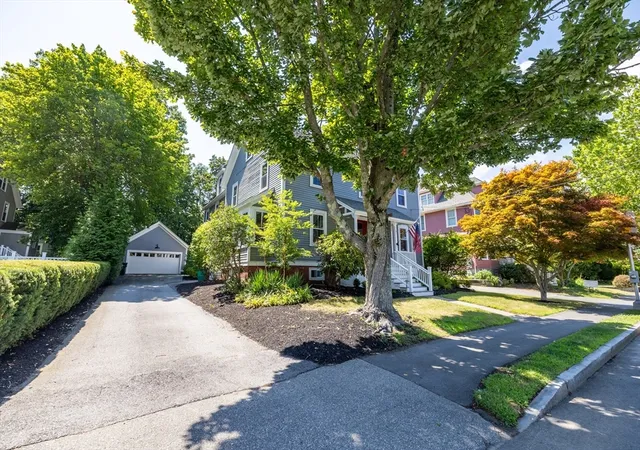 Photo 2 of Sale Pending at 31 Bartlet St, Andover, MA 01810 | MLS# 73415229 | Listing updated on 2025-10-28