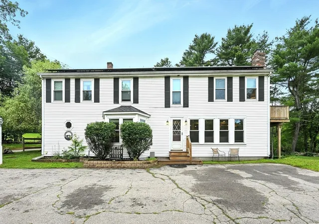 Homes for sale in Upton, MA | 23 Westboro Rd, Upton, MA 01568 | MLS# 73395531
