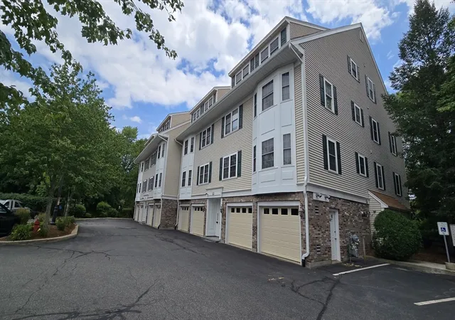 Homes for sale in Canton, MA | 24 Forge Pond #B, Canton, MA 02021 | MLS# 73549601