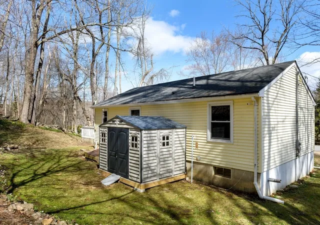 Homes for sale in Barre, MA | 261 School Street N, Barre, MA 01005 | MLS# 73497084