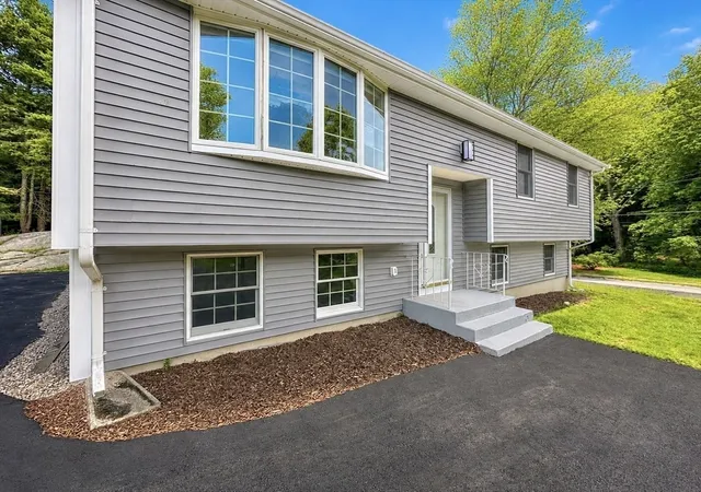 Photo 3 of Single family home for sale at 18 Linda St, Foxboro, MA 02035 | MLS# 73568709 | Listing updated on 2026-09-16