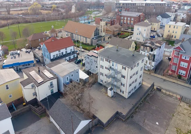 Listing Photo 5 - Condo for sale in building located at 144 Choate St, Fall River, MA 02723