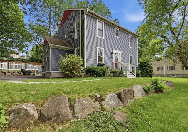 Homes for sale in Worcester, MA | 28 Modoc Street, Worcester, MA 01604 | MLS# 73529258