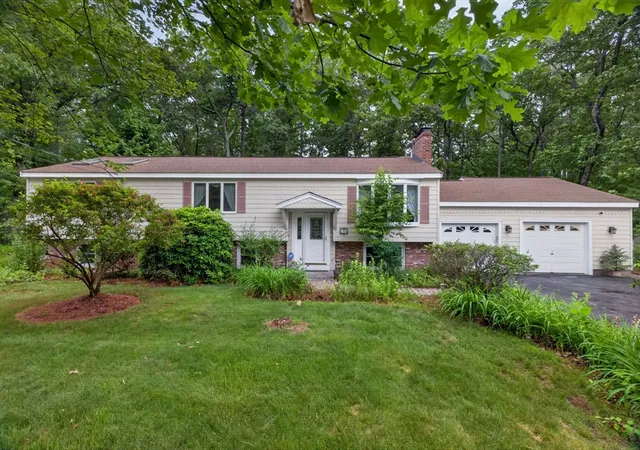 Homes for sale in Westford, MA | 168 Groton Rd, Westford, MA 01886 | MLS# 73540549