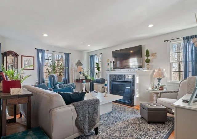 Homes for sale in Quincy, MA | 62 S St, Quincy, MA 02169