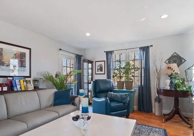 Homes for sale in Quincy, MA | 62 S St, Quincy, MA 02169