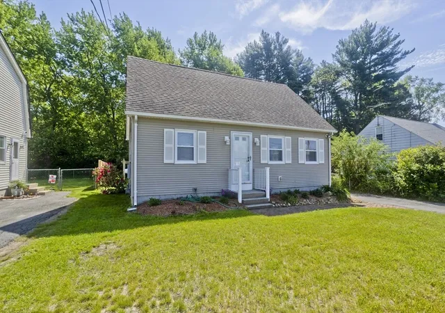Homes for sale in Springfield, MA | 105 Mazarin St, Springfield, MA 01151 | MLS# 73526599