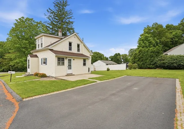 Homes for sale in East Longmeadow, MA | 61 Saugus Ave, East Longmeadow, MA 01028 | MLS# 73530258