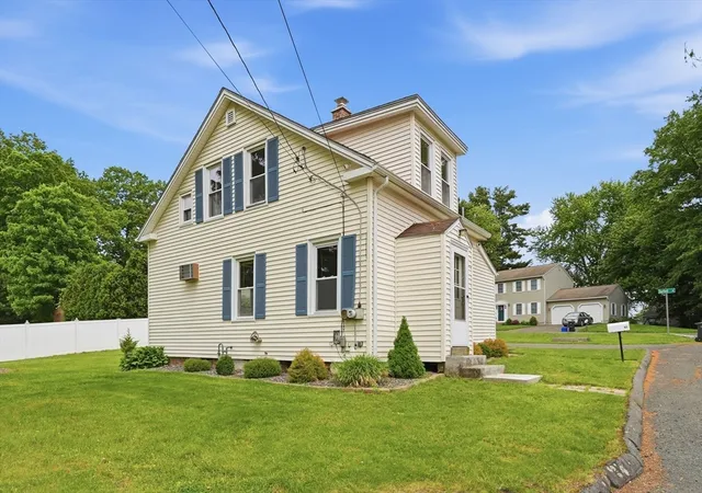 Homes for sale in East Longmeadow, MA | 61 Saugus Ave, East Longmeadow, MA 01028 | MLS# 73530258