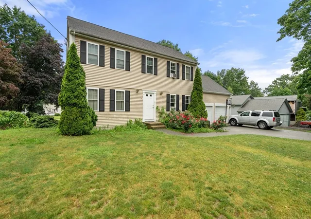 Homes for sale in Stoughton, MA | 86 Oakland St, Stoughton, MA 02072 | MLS# 73541408