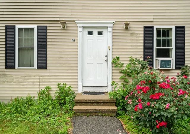 Homes for sale in Stoughton, MA | 86 Oakland St, Stoughton, MA 02072 | MLS# 73541408
