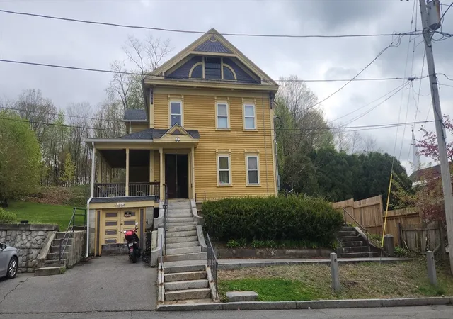 Homes for sale in Warren, MA | 54 Bacon St, Warren, MA 01083 | MLS# 73531893