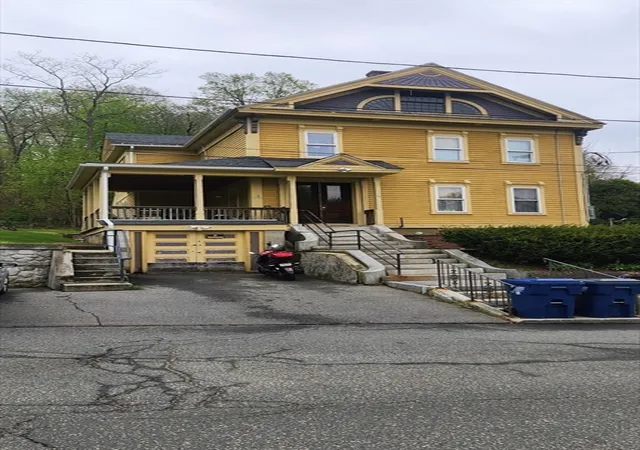 Homes for sale in Warren, MA | 54 Bacon St, Warren, MA 01083 | MLS# 73531893