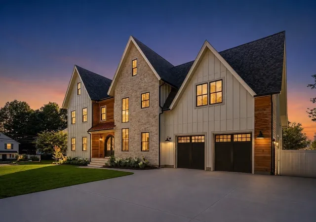 2nd image of 33 Harbor View Park, Milton, MA 02186 | MLS# 73560323