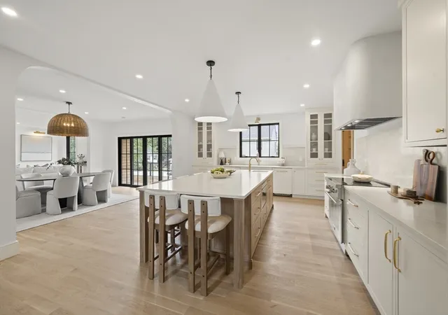 Photo 4 of Single family home for sale at 33 Harbor View Park, Milton, MA 02186 | MLS# 73560323 | Listing updated on 2026-10-04
