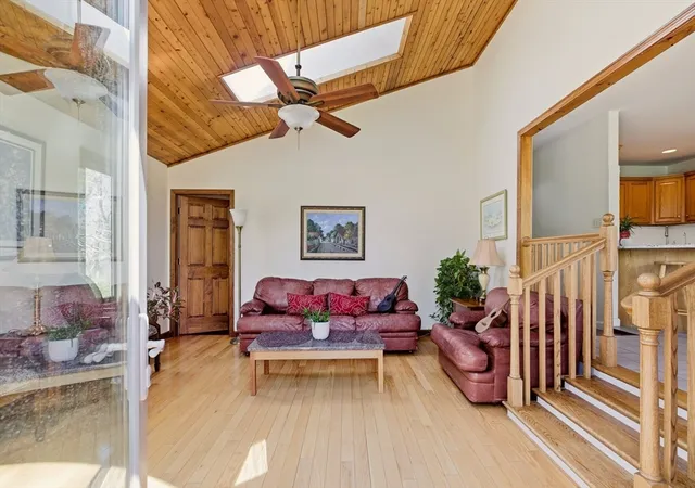 Photo 4 of Sale Pending at 81 Seapowet Ave, Tiverton, RI 02878 | MLS# 73520329 | Listing updated on 2026-09-30