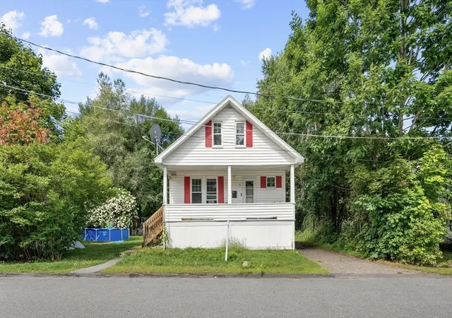 Photo 2 of Single family home for sale at 8 Wickman Dr, Gardner, MA 01440 | MLS# 73569729 | Listing updated on 2026-09-16