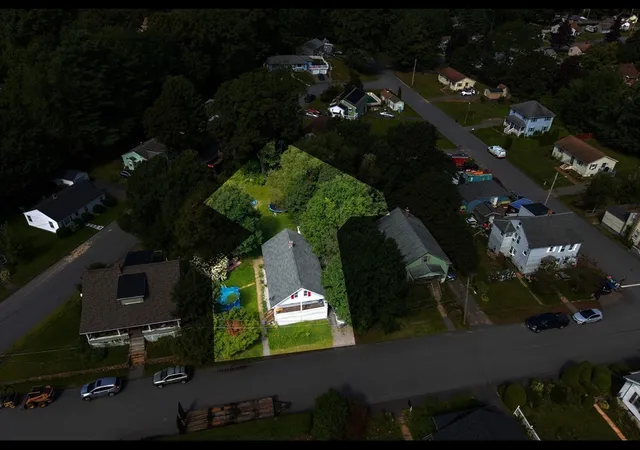 Photo 4 of Single family home for sale at 8 Wickman Dr, Gardner, MA 01440 | MLS# 73569729 | Listing updated on 2026-09-16