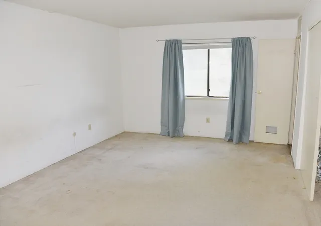 Photo 4 of Sale Pending at 47 Village Brook Ln #14, Natick, MA 01760 | MLS# 73569362 | Listing updated on 2026-09-15
