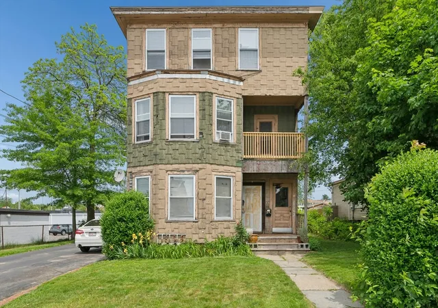 Homes for sale in Worcester, MA | 1 Summerhill Avenue, Worcester, MA 01606 | MLS# 73522743