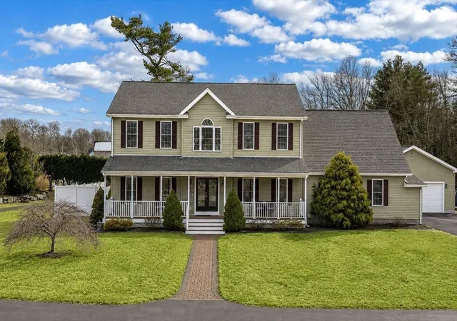 1st image of 6 Angle Ct, Westport, MA 02790 | MLS# 73527301