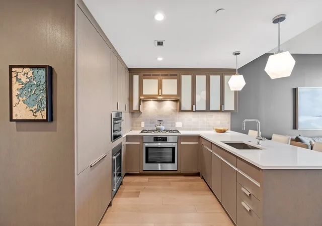 3rd image of 100 Lovejoy Wharf #11-F, Boston, MA 02114 | MLS# 73498156