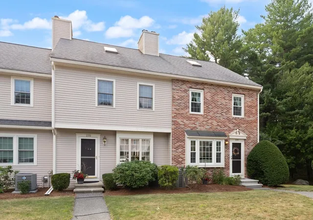 2nd image of 27 E Brookfield Dr, Groton, MA 01450