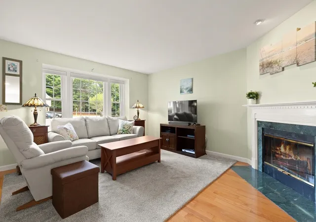 3rd image of 27 E Brookfield Dr #E, Groton, MA 01450 | MLS# 73556810