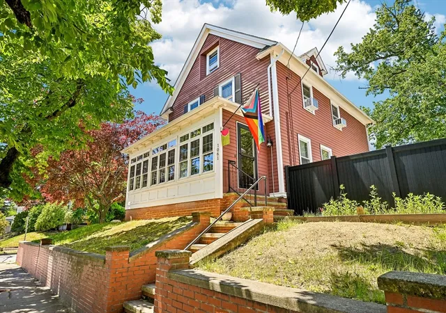 1st image of 1061 Narragansett Blvd, Cranston, RI 02905 | MLS# 73533878