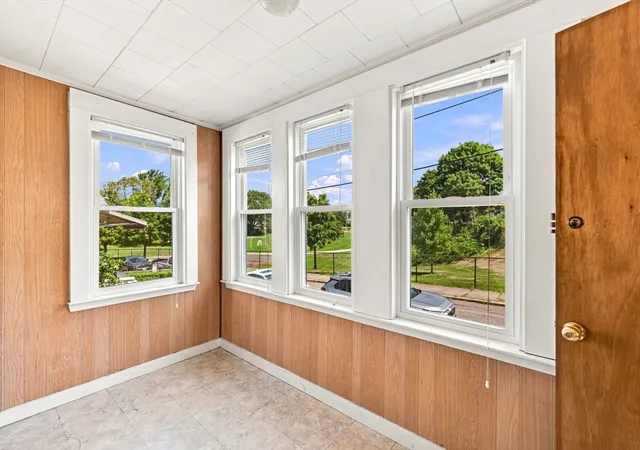 Listing Photo 4 - Condo for sale in building located at 31 Birch St, Quincy, MA 02370