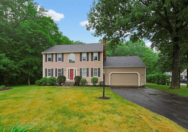 Homes for sale in Plainville, MA | 2 Field Dr, Plainville, MA 02762 | MLS# 73541204