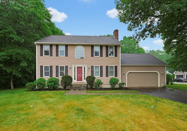 Homes for sale in Plainville, MA | 2 Field Dr, Plainville, MA 02762 | MLS# 73541204