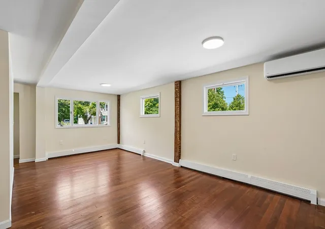 3rd image of 59 Hartford Ave E, Uxbridge, MA 01569 | MLS# 73557504