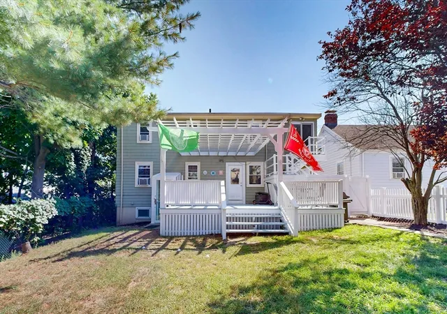 40th image of 26 George St, Winthrop, MA 02152 | MLS# 73566720