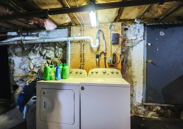 2nd image of 261 Stone St, Walpole, MA 02081