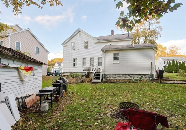 12th image of 261 Stone St, Walpole, MA 02081 | MLS# 73541307