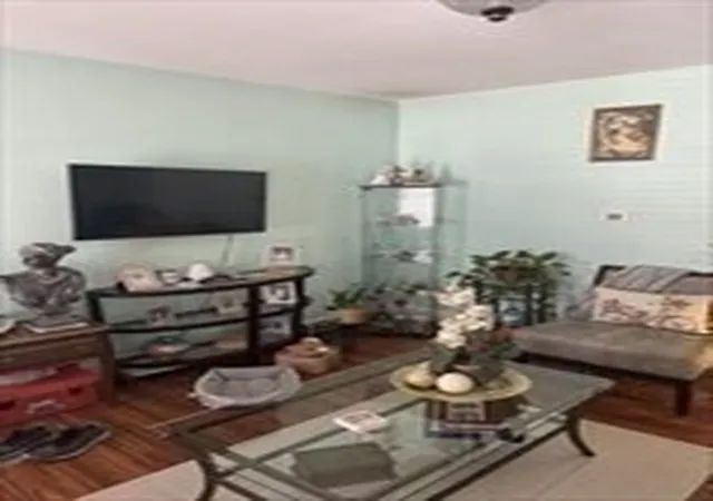 Listing Photo 5 - Condo for sale in building located at 12 Brk St, Boston, MA 01752