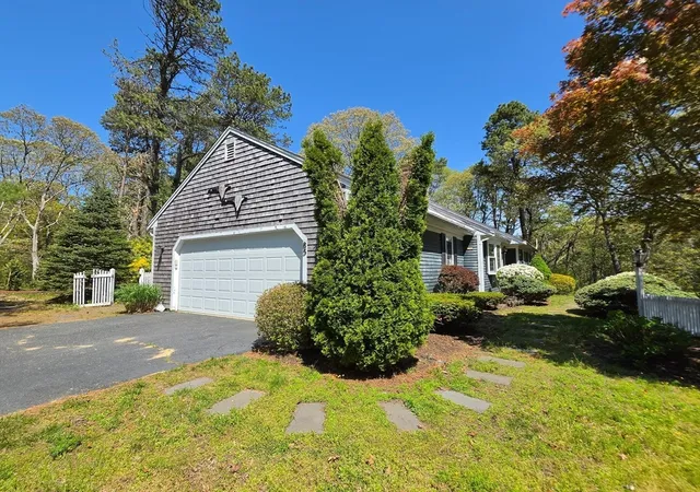 2nd image of 85 Collingwood Dr, Yarmouth Port, MA 02675 | MLS# 73523682