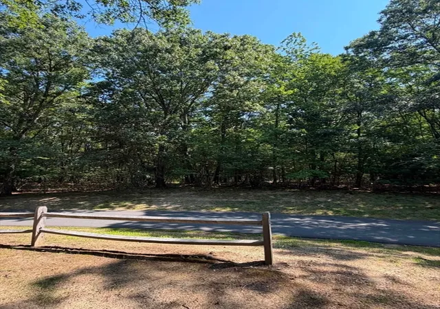 Photo 4 of Land for sale at 1 Reiling Pond Rd, Lincoln, MA 01773 | MLS# 73563840 | Listing updated on 2026-08-18